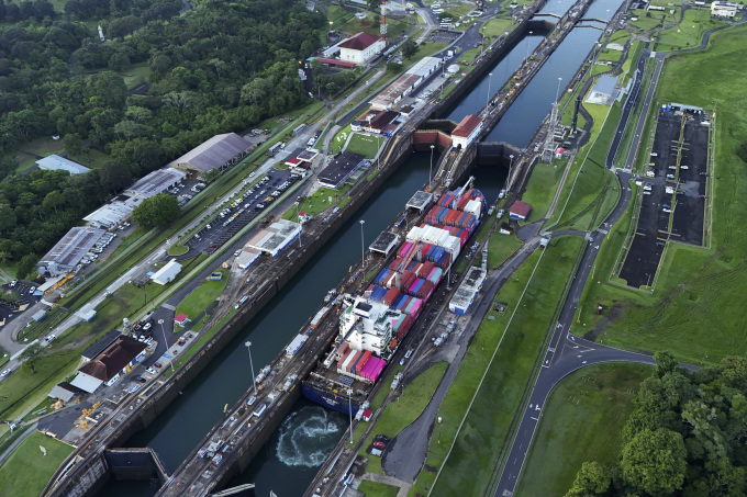 The Panama Canal: A Vital Maritime Artery Trump Wants the U.S. to Reclaim Management Of